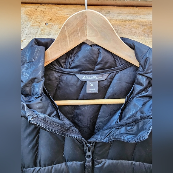 Eddie Bauer, Astoria Hooded Down Parka. Women's L. - Picture 7 of 9